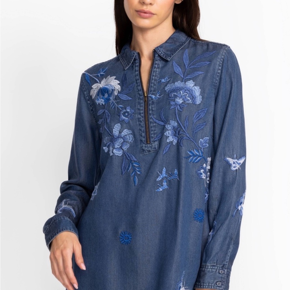 Johnny Was Jazmine zipup  Embroidered Indigo Denim Tunic top
